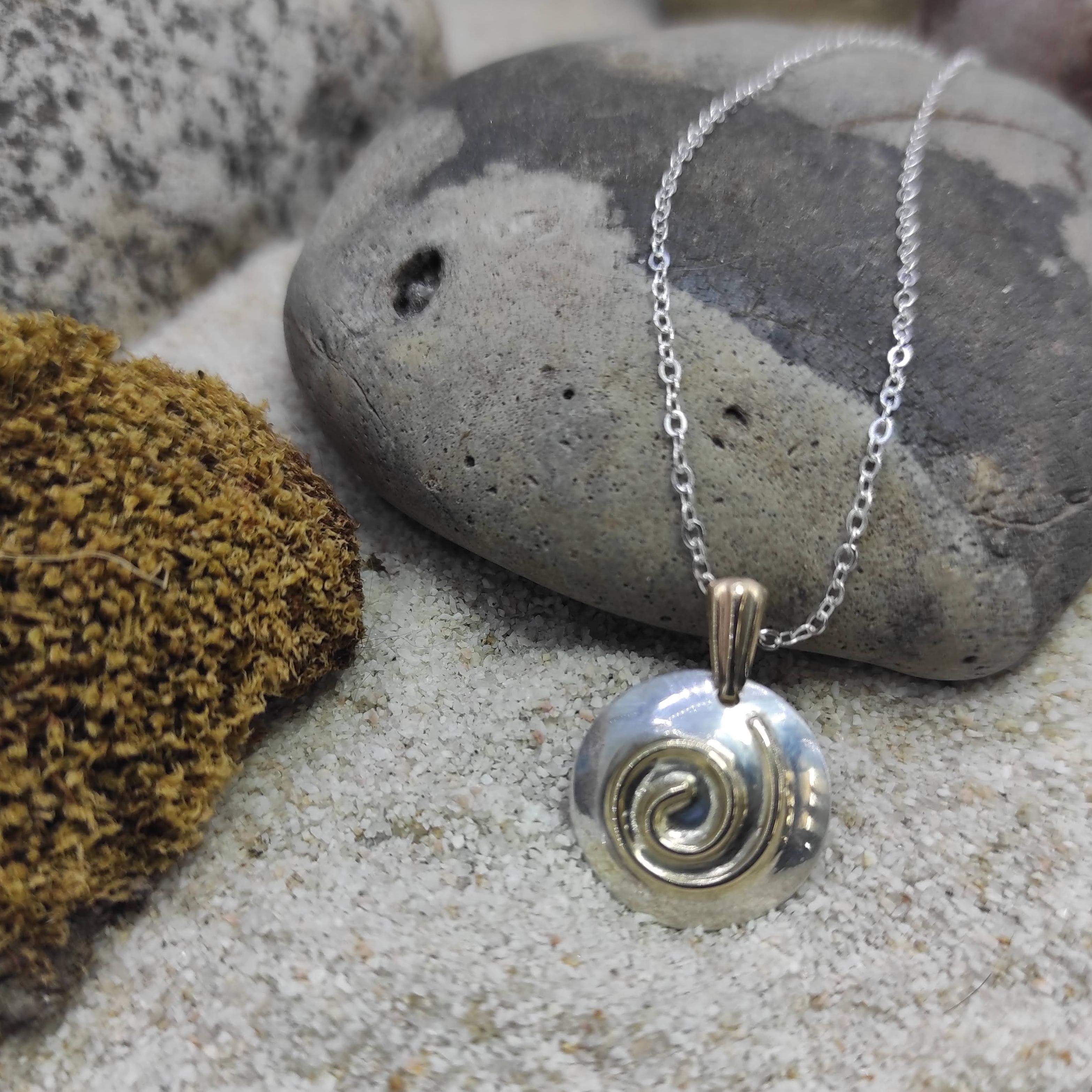 inari-designs-9ct-gold-silver-spiral-pendant